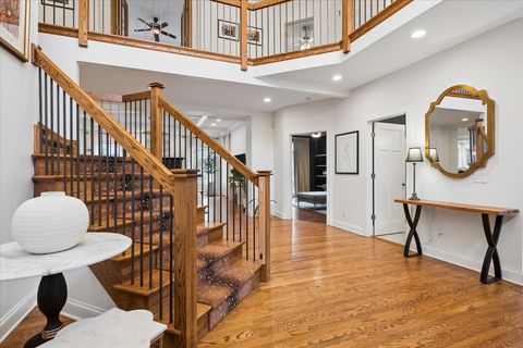 Tiny photo for 3 Elsinoor Drive, Lincolnshire, IL 60069 (MLS # 12609895)