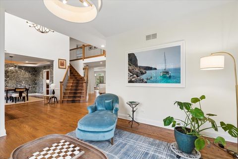 Tiny photo for 3 Elsinoor Drive, Lincolnshire, IL 60069 (MLS # 12609895)