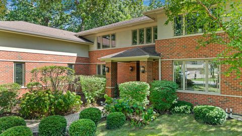 Tiny photo for 3 Elsinoor Drive, Lincolnshire, IL 60069 (MLS # 12609895)