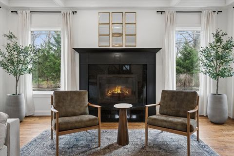 Tiny photo for 3 Elsinoor Drive, Lincolnshire, IL 60069 (MLS # 12609895)