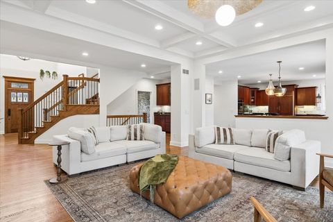 Tiny photo for 3 Elsinoor Drive, Lincolnshire, IL 60069 (MLS # 12609895)