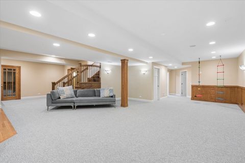 Tiny photo for 3 Elsinoor Drive, Lincolnshire, IL 60069 (MLS # 12609895)