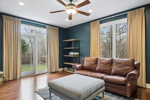 Tiny photo for 3 Elsinoor Drive, Lincolnshire, IL 60069 (MLS # 12609895)