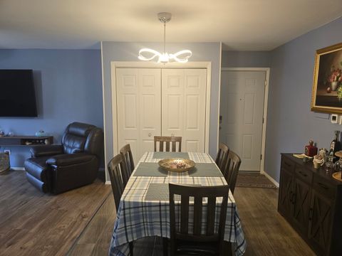 Tiny photo for 161 W ELK Trail W #263, Carol Stream, IL 60188 (MLS # 12551715)