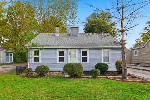 Photo of 1130 S Spencer Street, Aurora, IL 60505 (MLS # 12313065)