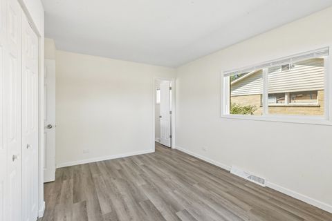 Tiny photo for 866 Clark Lane, Des Plaines, IL 60016 (MLS # 12643094)