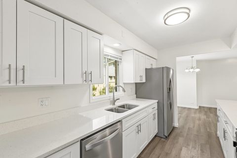 Tiny photo for 866 Clark Lane, Des Plaines, IL 60016 (MLS # 12643094)