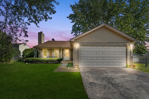 Tiny photo for 351 Juniper Court, Carol Stream, IL 60188 (MLS # 12460198)