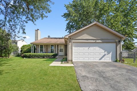 Tiny photo for 351 Juniper Court, Carol Stream, IL 60188 (MLS # 12460198)