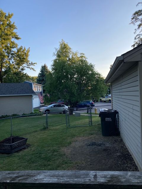 Tiny photo for 351 Juniper Court, Carol Stream, IL 60188 (MLS # 12460198)