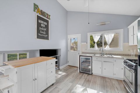 Tiny photo for 351 Juniper Court, Carol Stream, IL 60188 (MLS # 12460198)