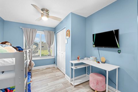 Tiny photo for 351 Juniper Court, Carol Stream, IL 60188 (MLS # 12460198)