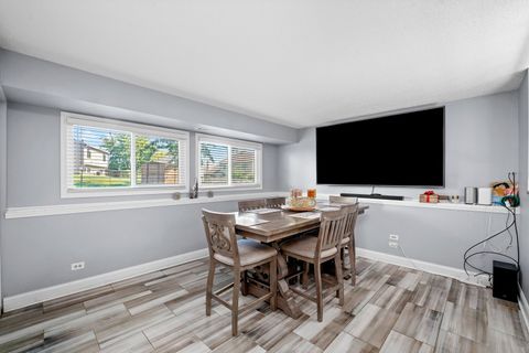 Tiny photo for 351 Juniper Court, Carol Stream, IL 60188 (MLS # 12460198)