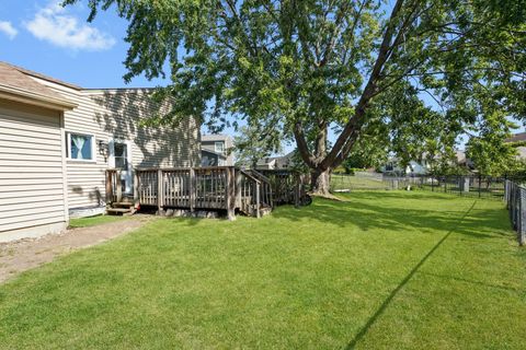 Tiny photo for 351 Juniper Court, Carol Stream, IL 60188 (MLS # 12460198)