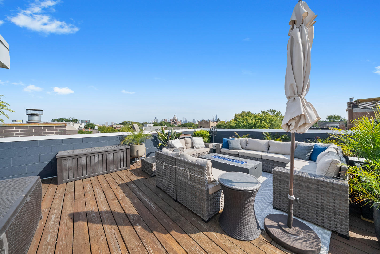 1936 W Armitage Avenue 3E