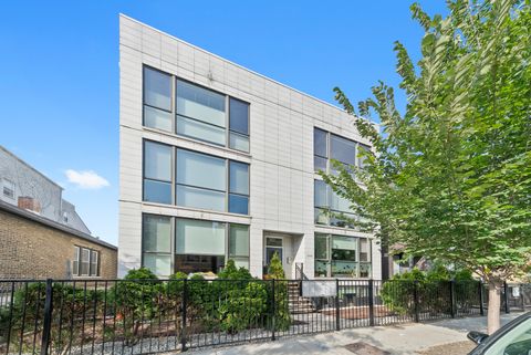 Photo of 1936 W Armitage Avenue #3E, Chicago, IL 60622 (MLS # 12476063)