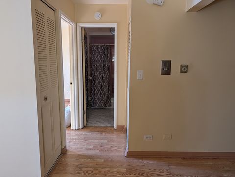 Tiny photo for 8444 W Wilson Avenue #407, Chicago, IL 60656 (MLS # 12557607)