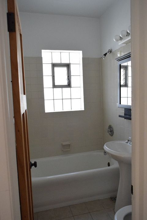 Tiny photo for 5135 S Kenwood Avenue #606, Chicago, IL 60615 (MLS # 12615899)