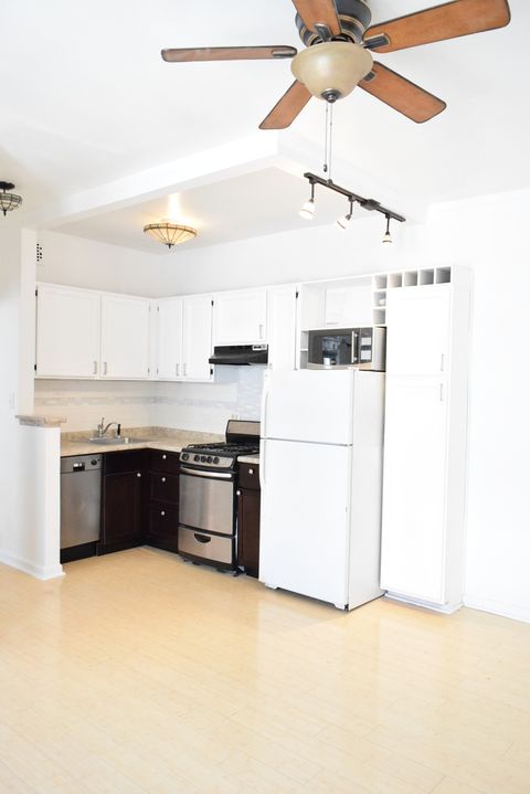 Tiny photo for 5135 S Kenwood Avenue #606, Chicago, IL 60615 (MLS # 12615899)