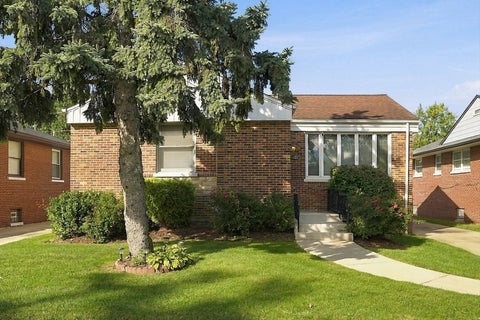 Photo of 1422 Westchester Boulevard, Westchester, IL 60154 (MLS # 12773574)