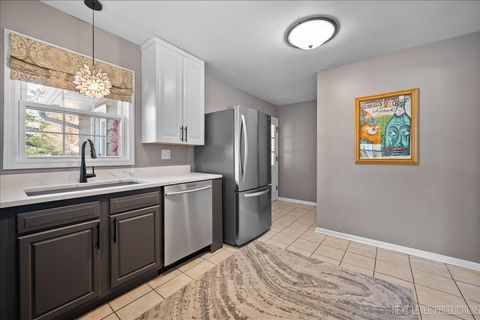 Tiny photo for 332 Evergreen Drive, Batavia, IL 60510 (MLS # 12553738)