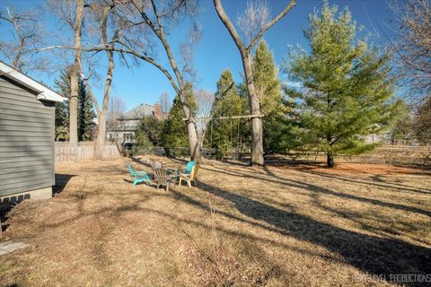 Tiny photo for 332 Evergreen Drive, Batavia, IL 60510 (MLS # 12553738)
