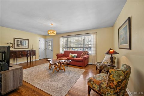 Tiny photo for 332 Evergreen Drive, Batavia, IL 60510 (MLS # 12553738)