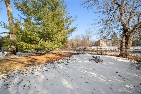 Tiny photo for 332 Evergreen Drive, Batavia, IL 60510 (MLS # 12553738)