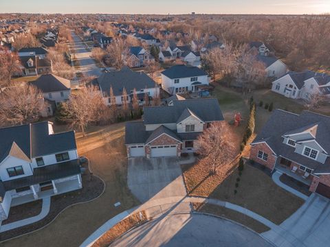 Tiny photo for 2703 Vrooman Court, Bloomington, IL 61704 (MLS # 12569294)