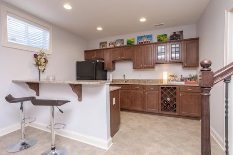 Tiny photo for 2703 Vrooman Court, Bloomington, IL 61704 (MLS # 12569294)