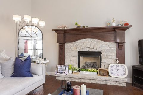 Tiny photo for 2703 Vrooman Court, Bloomington, IL 61704 (MLS # 12569294)