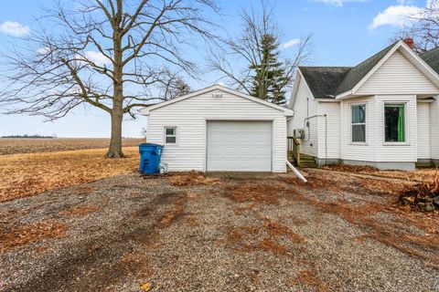 Tiny photo for 102 S Eastern Avenue, Minier, IL 61759 (MLS # 12582266)