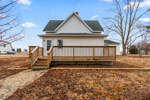 Tiny photo for 102 S Eastern Avenue, Minier, IL 61759 (MLS # 12582266)