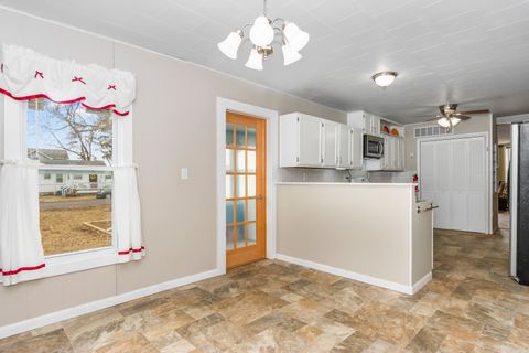 Tiny photo for 102 S Eastern Avenue, Minier, IL 61759 (MLS # 12582266)