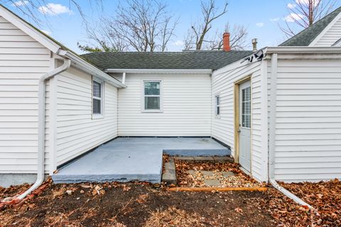 Tiny photo for 102 S Eastern Avenue, Minier, IL 61759 (MLS # 12582266)