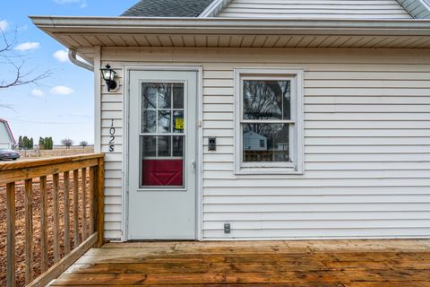 Tiny photo for 102 S Eastern Avenue, Minier, IL 61759 (MLS # 12582266)