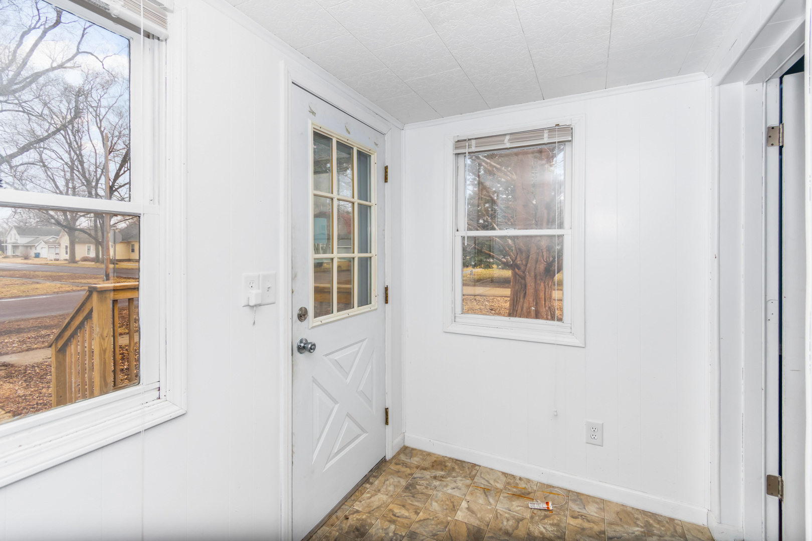 102 S Eastern Avenue