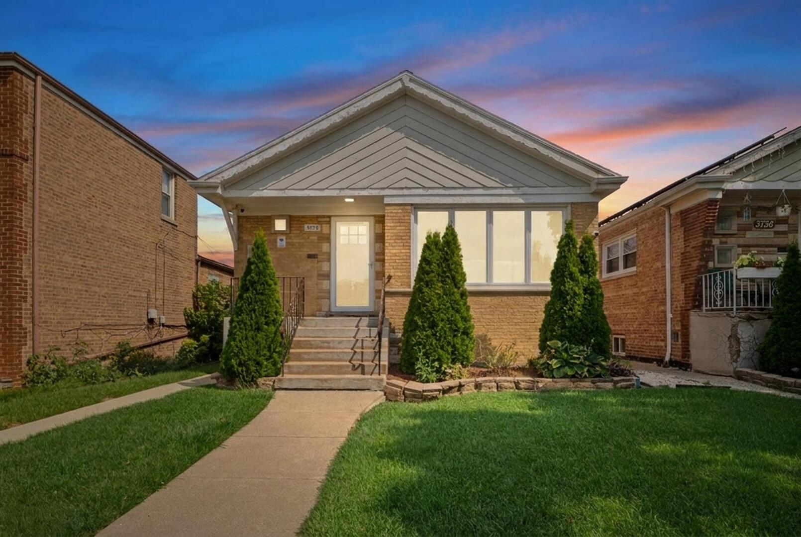 3738 W 83rd Place