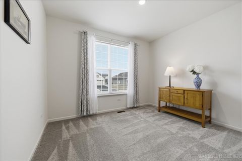 Tiny photo for 1212 Ardmoor Drive, Crystal Lake, IL 60012 (MLS # 12581387)