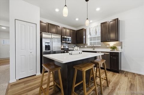 Tiny photo for 1212 Ardmoor Drive, Crystal Lake, IL 60012 (MLS # 12581387)