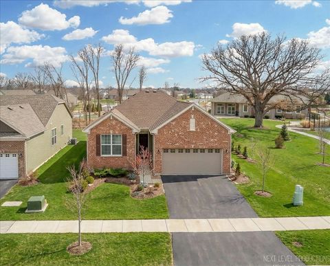 1212 Ardmoor Drive Crystal Lake IL 60012