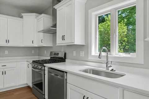 Tiny photo for 520 S 6th Street, Fairbury, IL 61739 (MLS # 12648981)