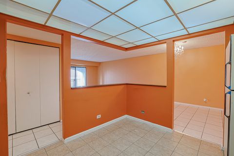 Tiny photo for 375 Plum Creek Drive #501, Wheeling, IL 60090 (MLS # 12483523)
