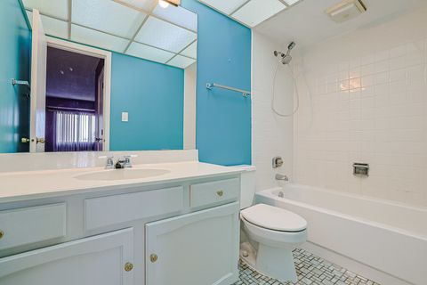 Tiny photo for 375 Plum Creek Drive #501, Wheeling, IL 60090 (MLS # 12483523)