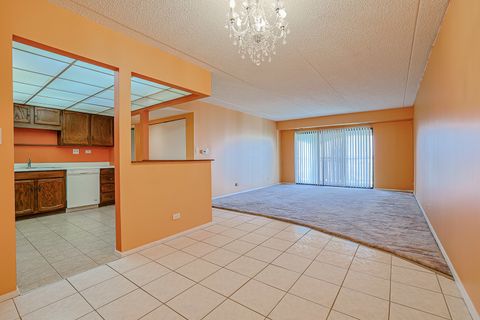 Tiny photo for 375 Plum Creek Drive #501, Wheeling, IL 60090 (MLS # 12483523)
