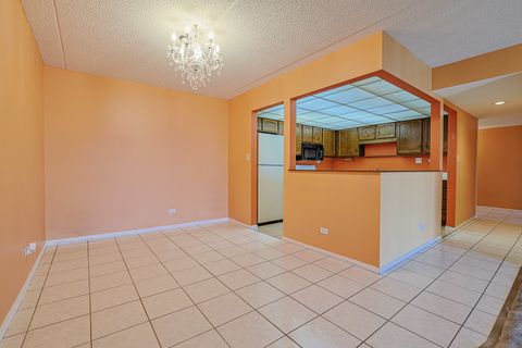 Tiny photo for 375 Plum Creek Drive #501, Wheeling, IL 60090 (MLS # 12483523)