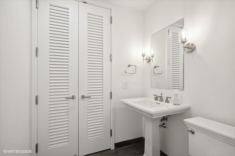 Tiny photo for 401 N Wabash Avenue #42E, Chicago, IL 60611 (MLS # 12497164)