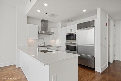 Tiny photo for 401 N Wabash Avenue #42E, Chicago, IL 60611 (MLS # 12497164)