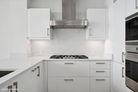 Tiny photo for 401 N Wabash Avenue #42E, Chicago, IL 60611 (MLS # 12497164)