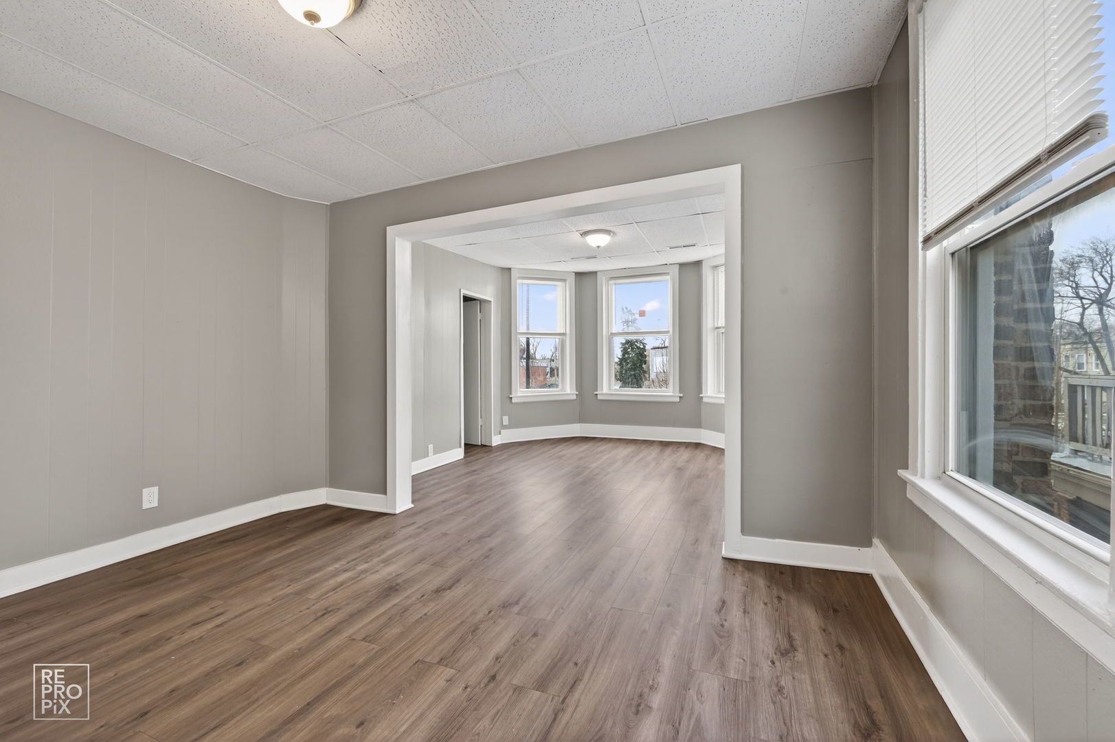 738 E marquette Road